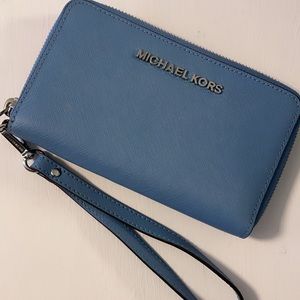 Michael Kors Wristlet Wallet
